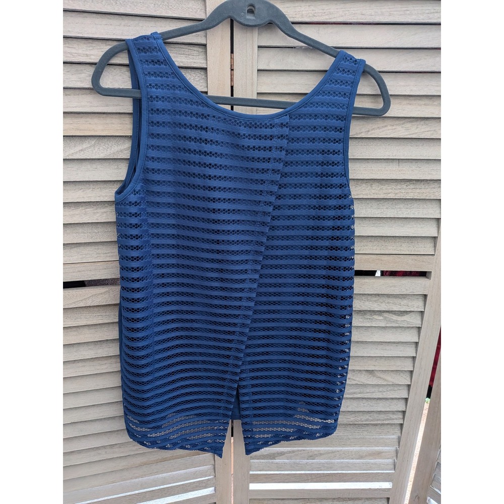 Lemon Tart Womens Blue Sleeveless Eyelet Mesh Split Back Tank Top Large - Picture 2 of 5